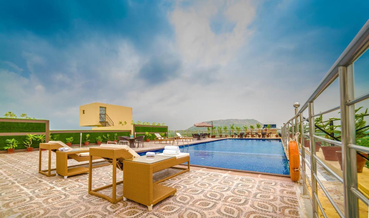 Clarion Inn Jaipur Kukas Dış mekan fotoğraf