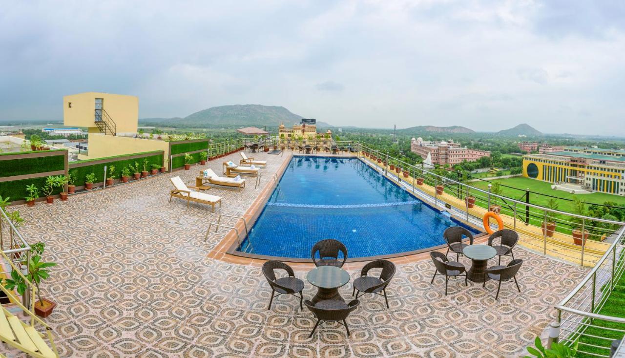 Clarion Inn Jaipur Kukas Dış mekan fotoğraf