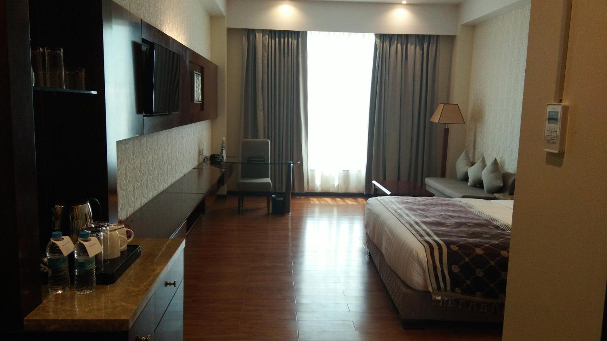 Clarion Inn Jaipur Kukas Oda fotoğraf